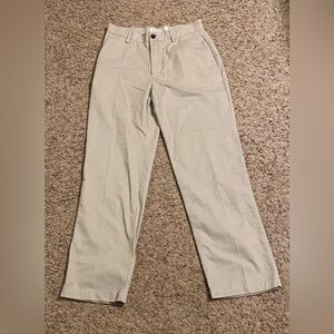 NWOT. Amazon Essentials Men's Classic-Fit Wrinkle-Resistant Chino Pant, 29Wx 30L